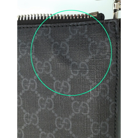 Gucci Courier GG Supreme Messenger Bag Shoulder - Picture 4 of 9